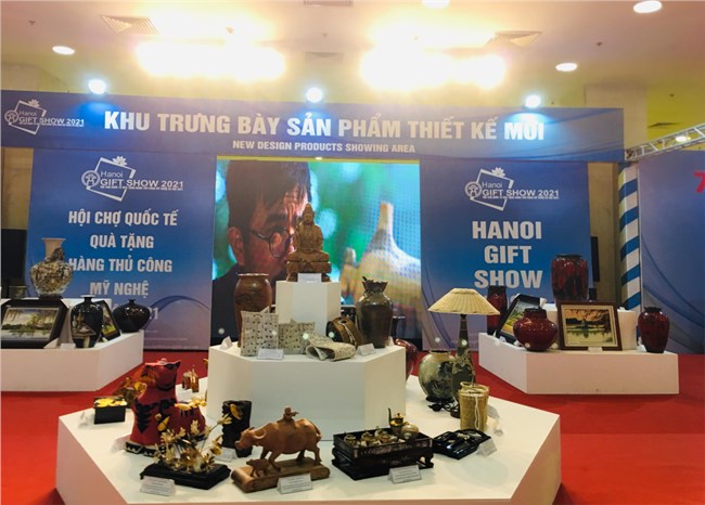 Hội chợ quốc tế Quà tặng hàng thủ công mỹ nghệ Hà Nội: Cơ hội cho làng nghề quảng bá, tiêu thụ sản phẩm (10/12/2021)
